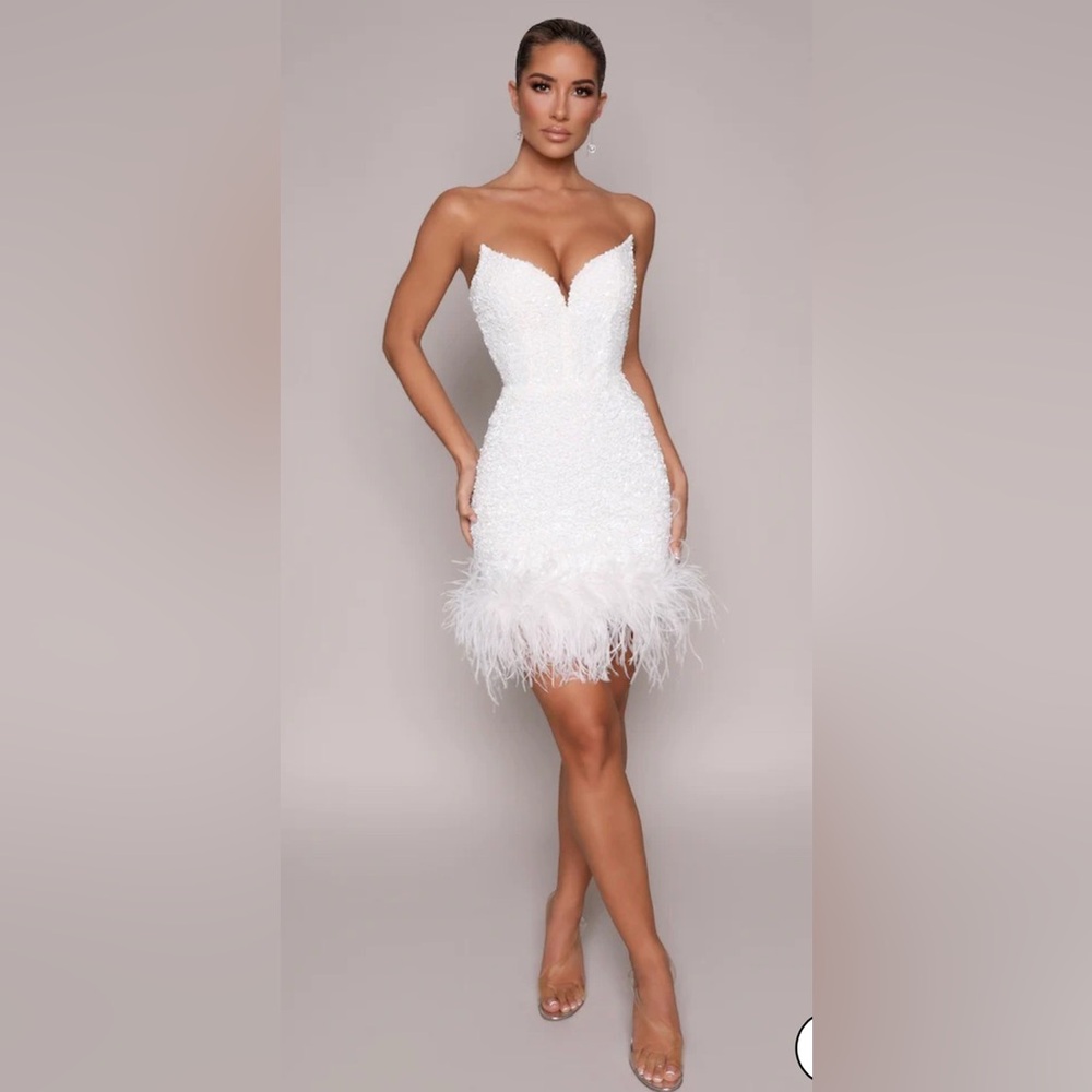 Chic White Feathered Strapless Sequined Mini Dress - image 1